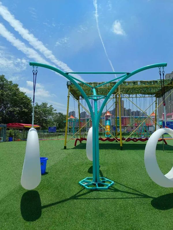 室内・屋外 魅力的な遊び場 インタラクティブ ライト・ムーン・スイング 魅力的な遊び時間